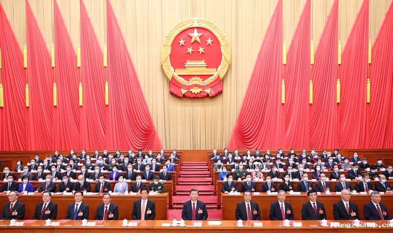 3月13日,第十四届全国人民代表大会第一次会议在北京人民大会堂闭幕。习近平等党和国家领导人在主席台就座。